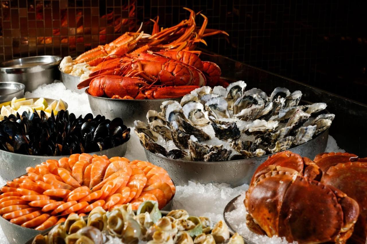 Hong Kong Skycity Marriott Hotel Εξωτερικό φωτογραφία Seafood on ice