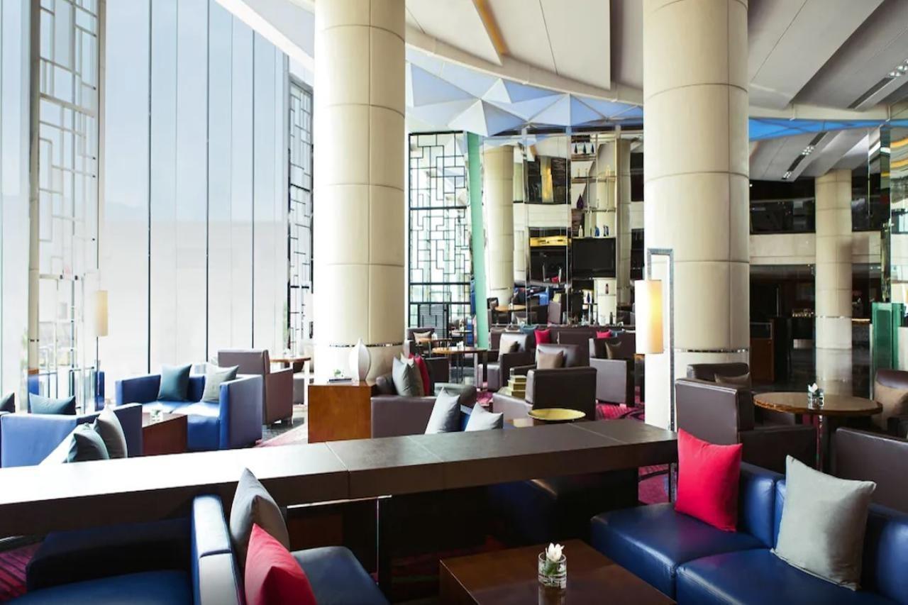 Hong Kong Skycity Marriott Hotel Εξωτερικό φωτογραφία The lobby of the hotel
