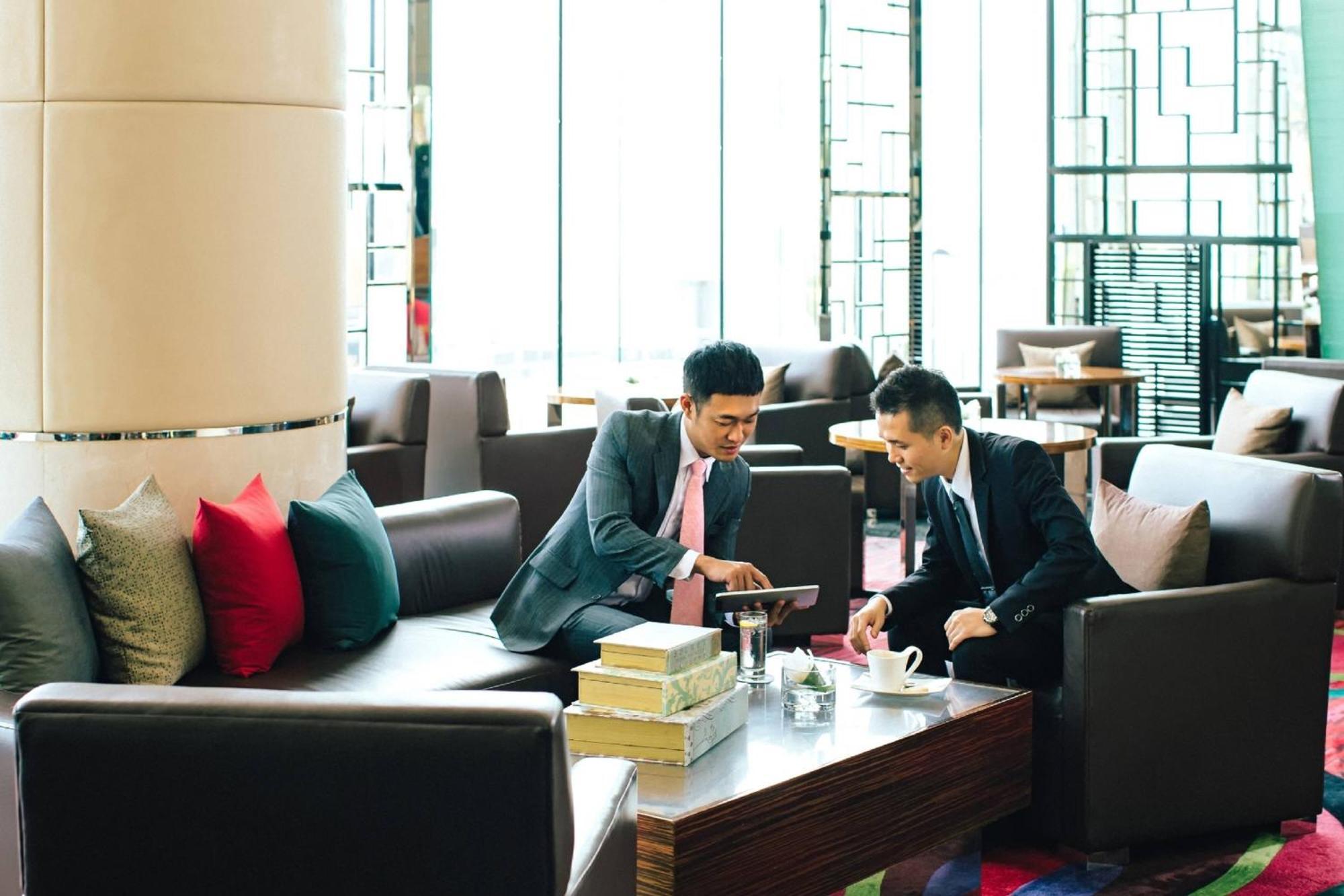Hong Kong Skycity Marriott Hotel Εξωτερικό φωτογραφία The Lounge at KLIA