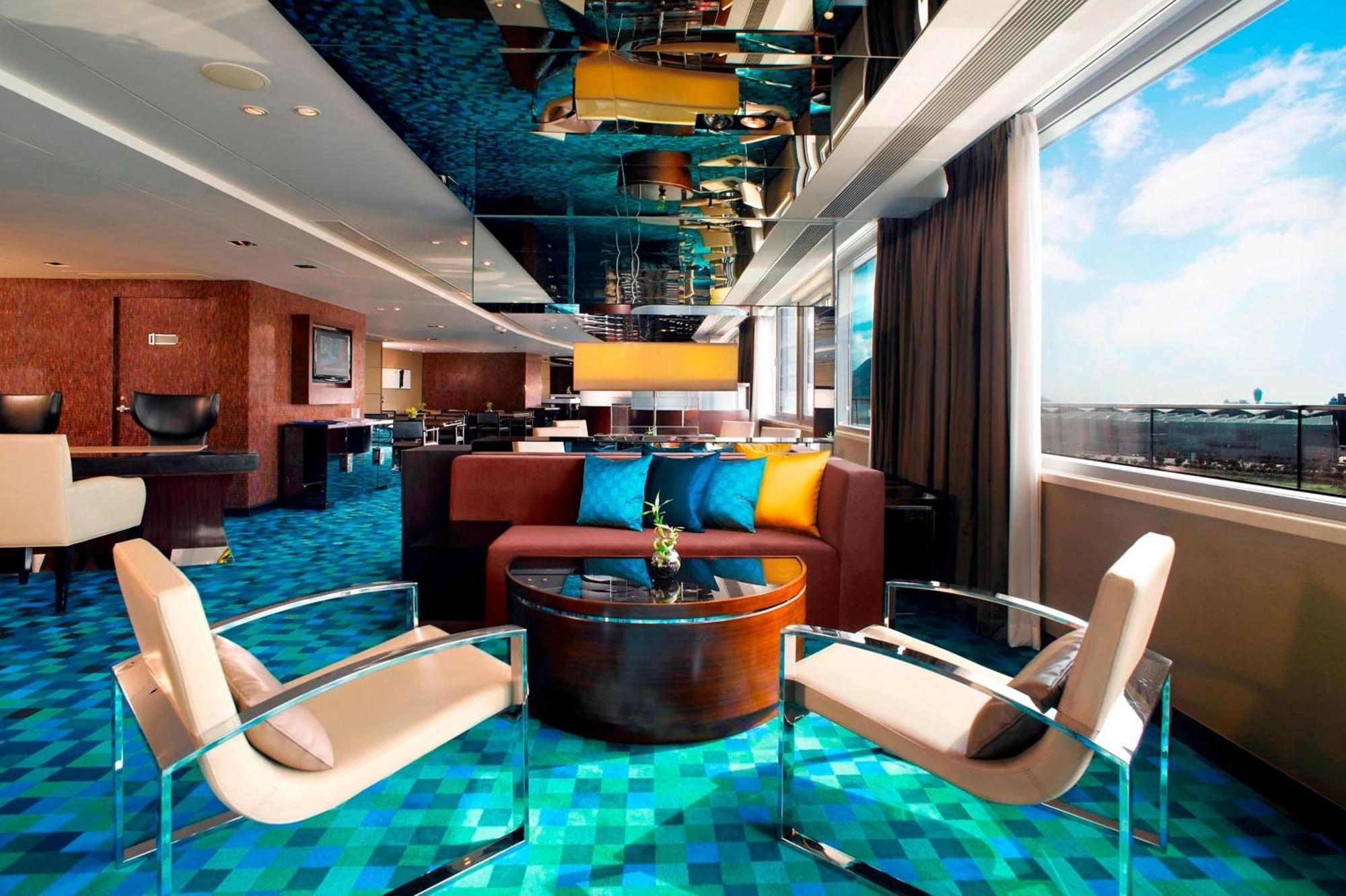Hong Kong Skycity Marriott Hotel Εξωτερικό φωτογραφία The Club lounge at KLIA